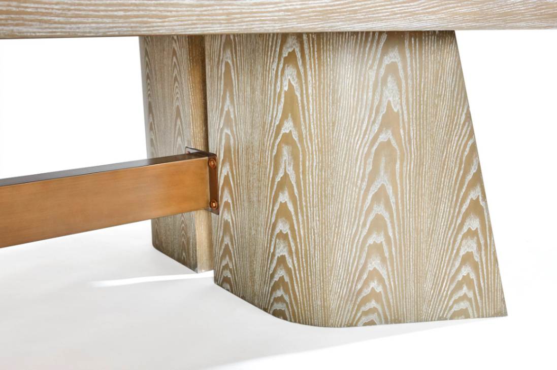 Sagrada table detail1